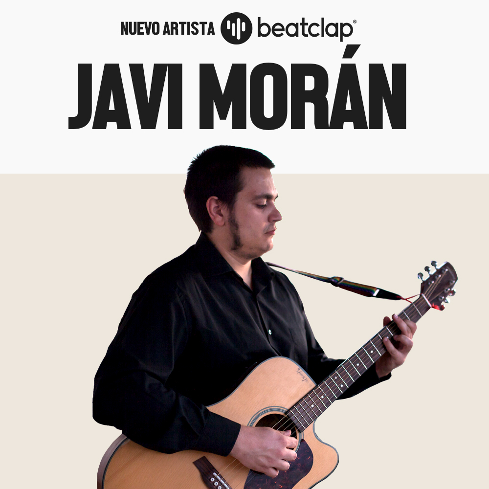 El artista Beatclap Javi Morán tocando la guitarra